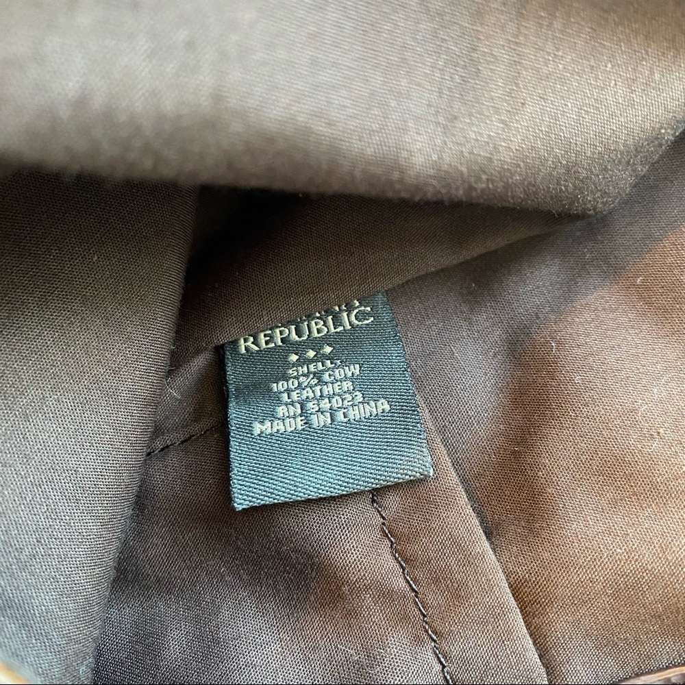 Banana Republic Factory Brown Leather Hobo Bag with Tassel - Picture 5 of 6